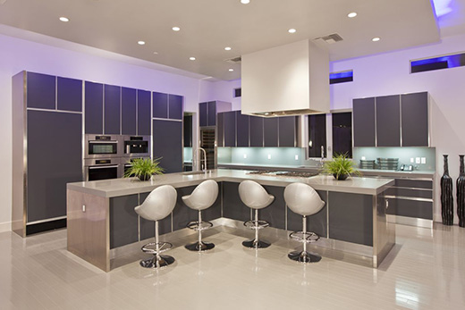 开放式厨房灯光效果